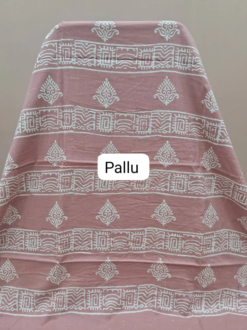 Traditional Taupe brown soft cotton saree pallu
