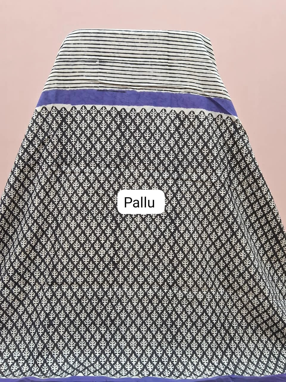 Beige Soft Cotton Saree pallu
