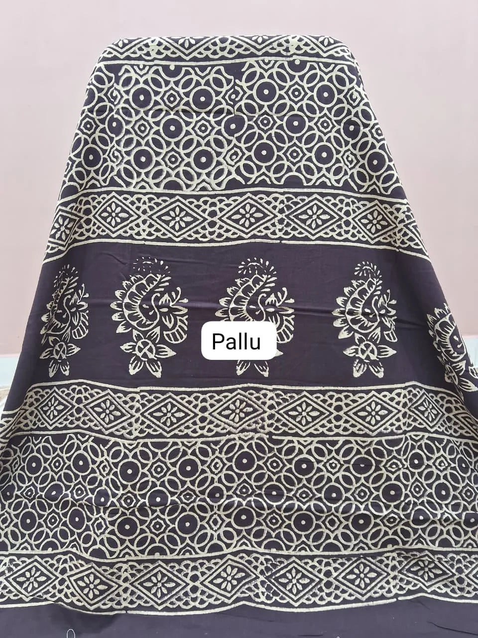 Walnut Brown Soft Cotton Saree pallu