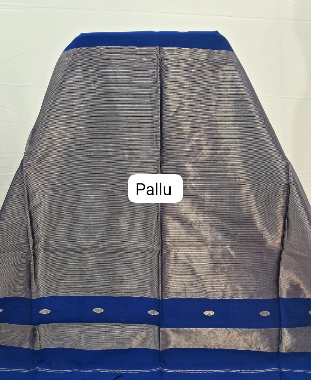 Navy Blue Pure Maheshwari Silk Saree Pallu