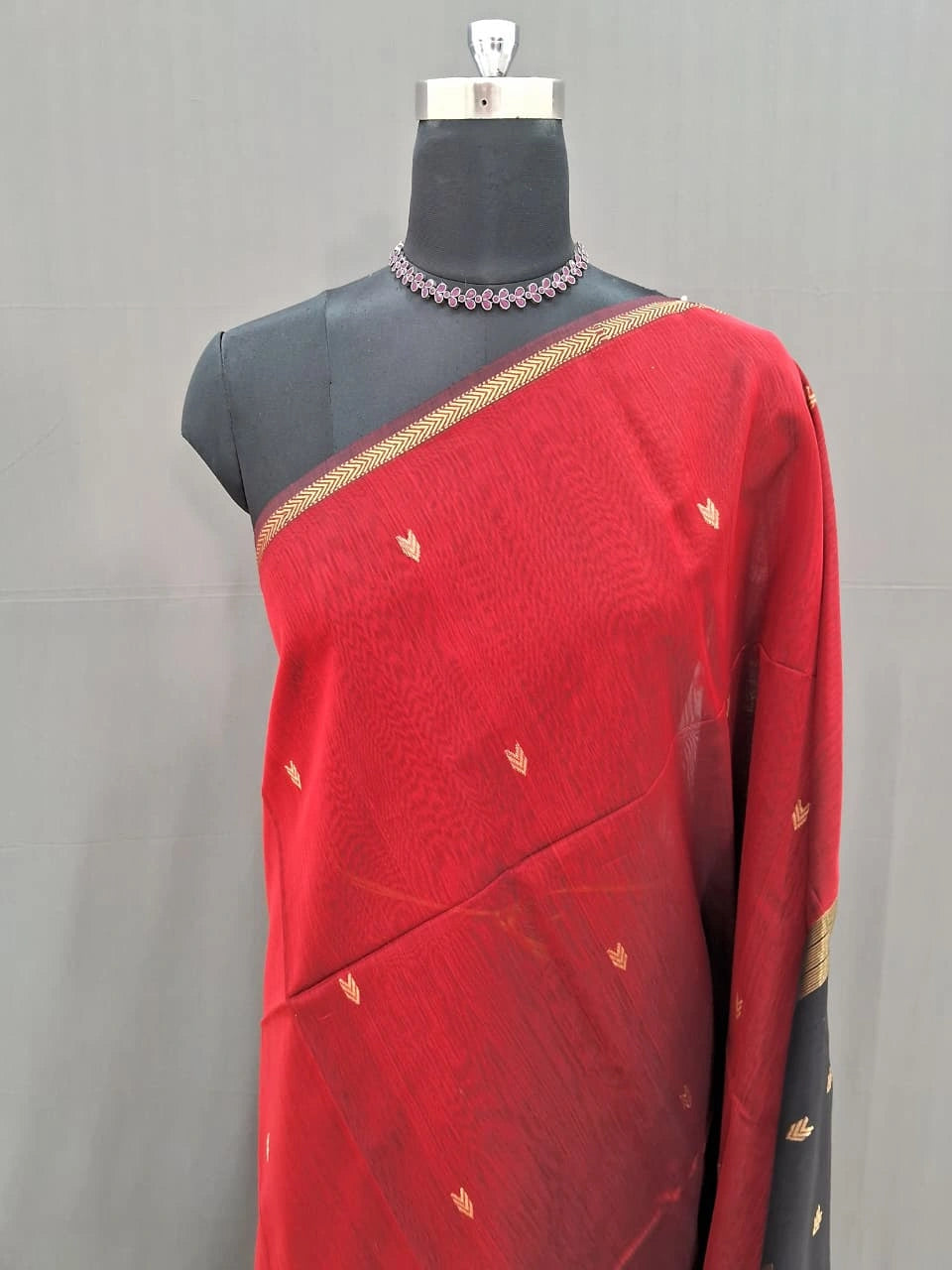 Red Pure Maheshwari Silk Saree 1