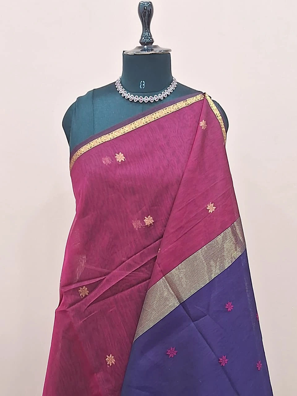 Raspberry Pink Pure Maheshwari Silk Saree 1