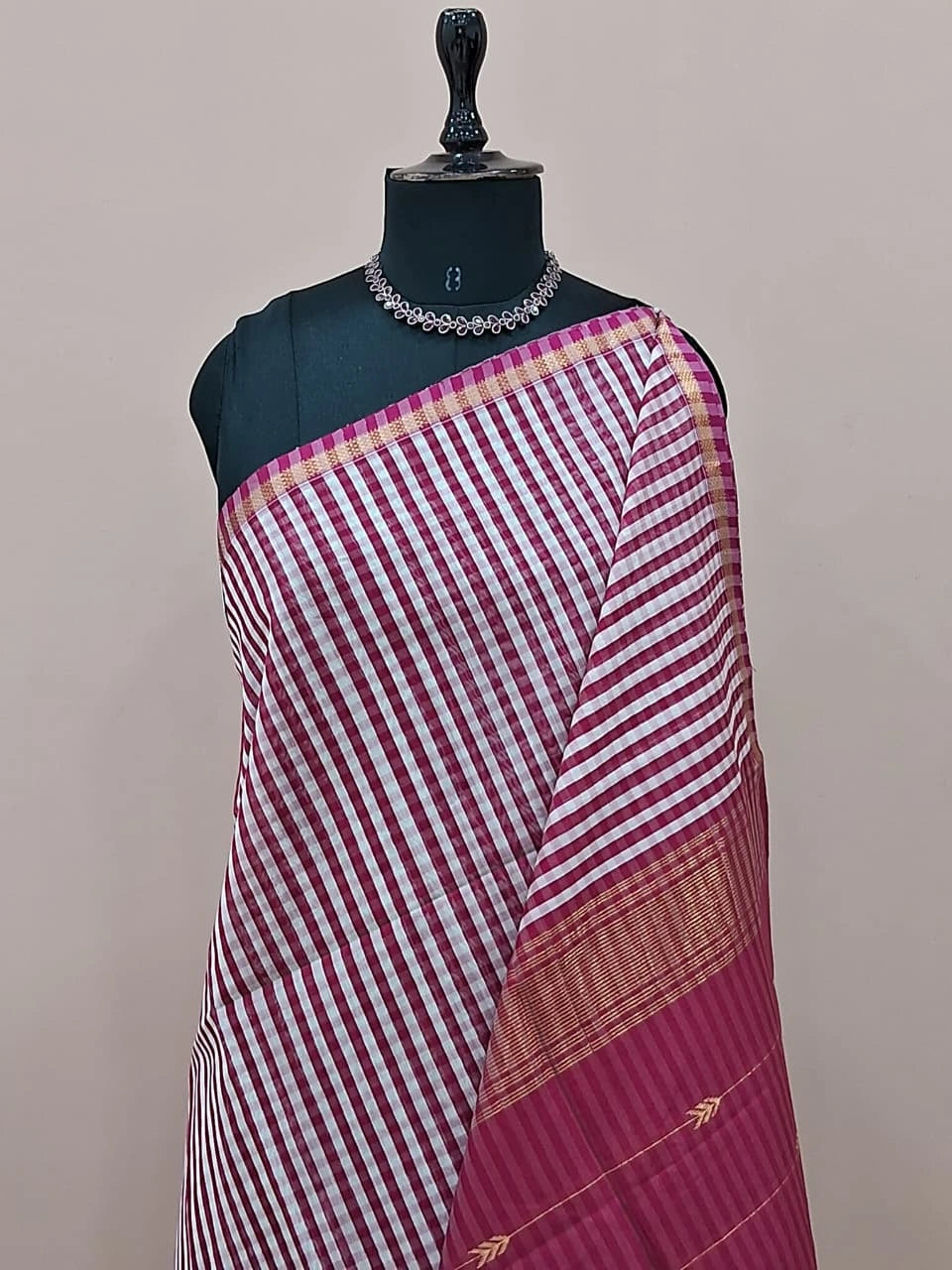 Pink and White Pure Maheshwari Silk Saree 1
