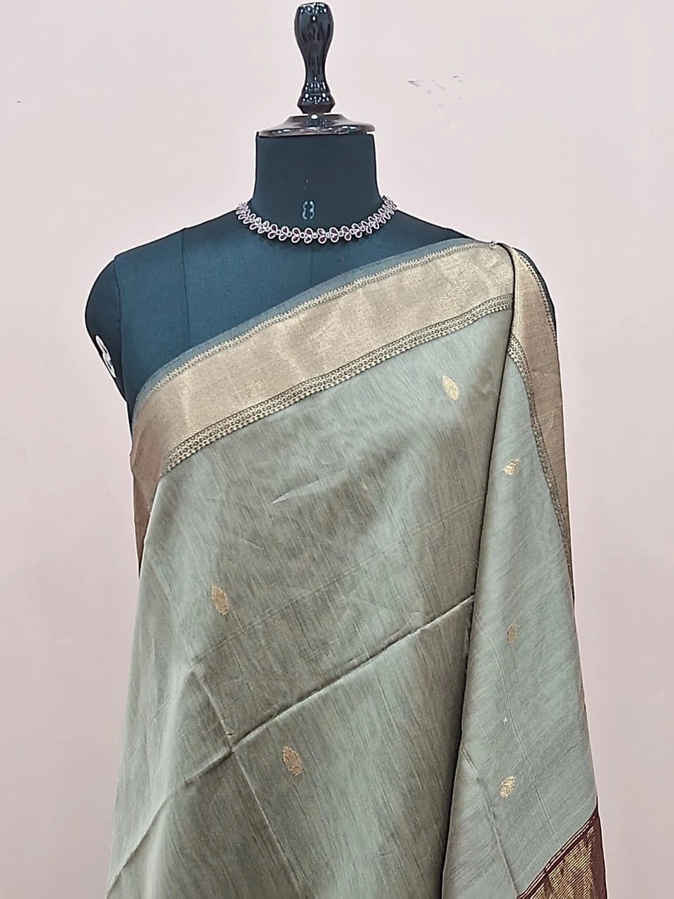 Silver Grey Pure Maheshwari Silk Saree 1