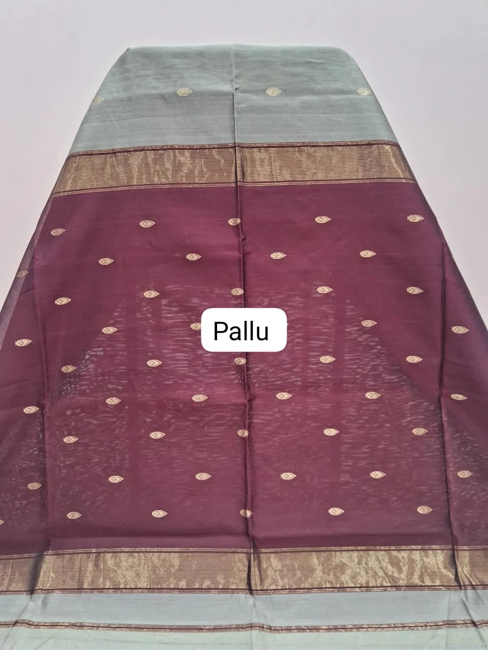 Silver Grey Pure Maheshwari Silk Saree Pallu