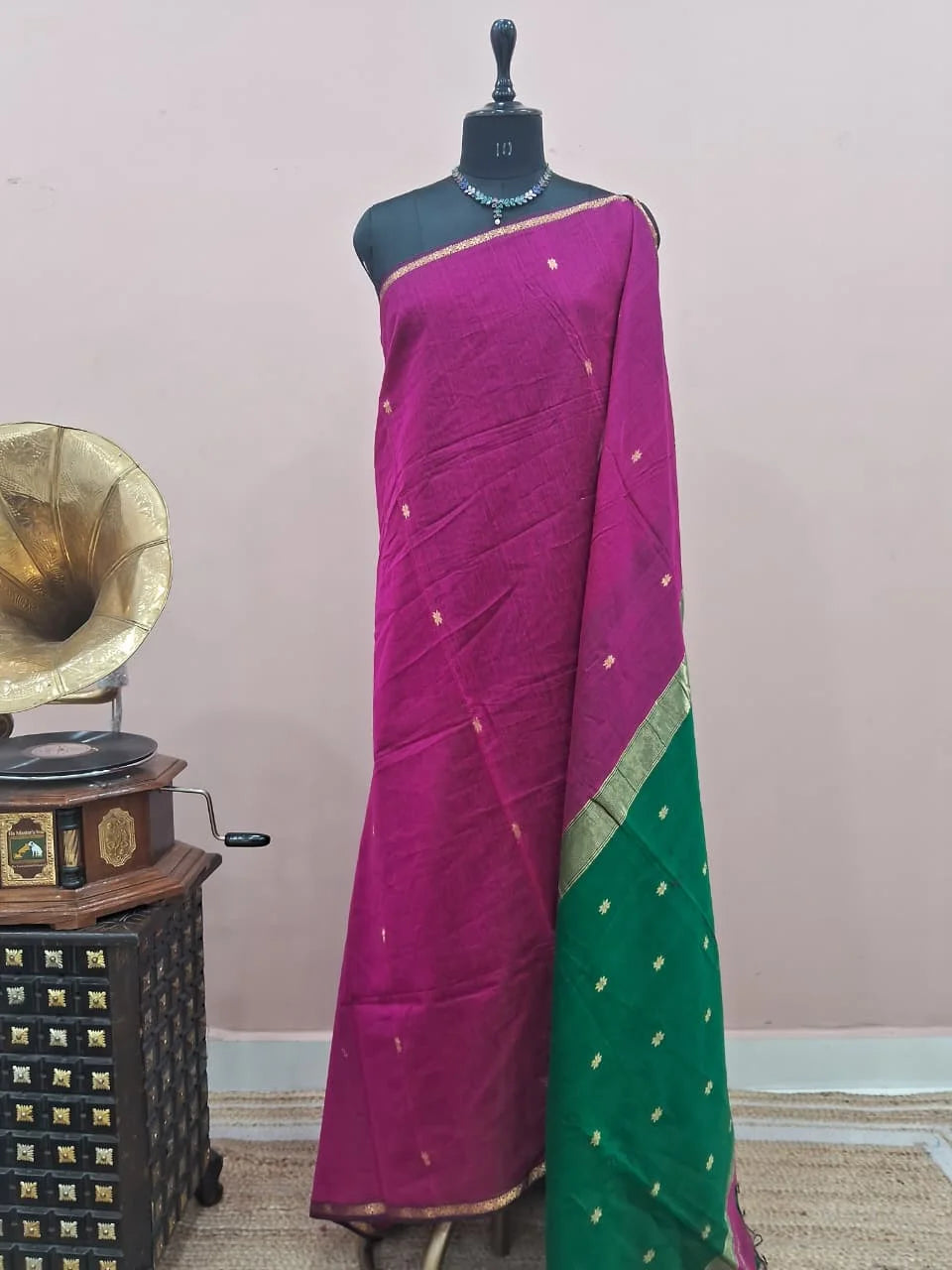 Dark Pink Pure Maheshwari Silk Saree