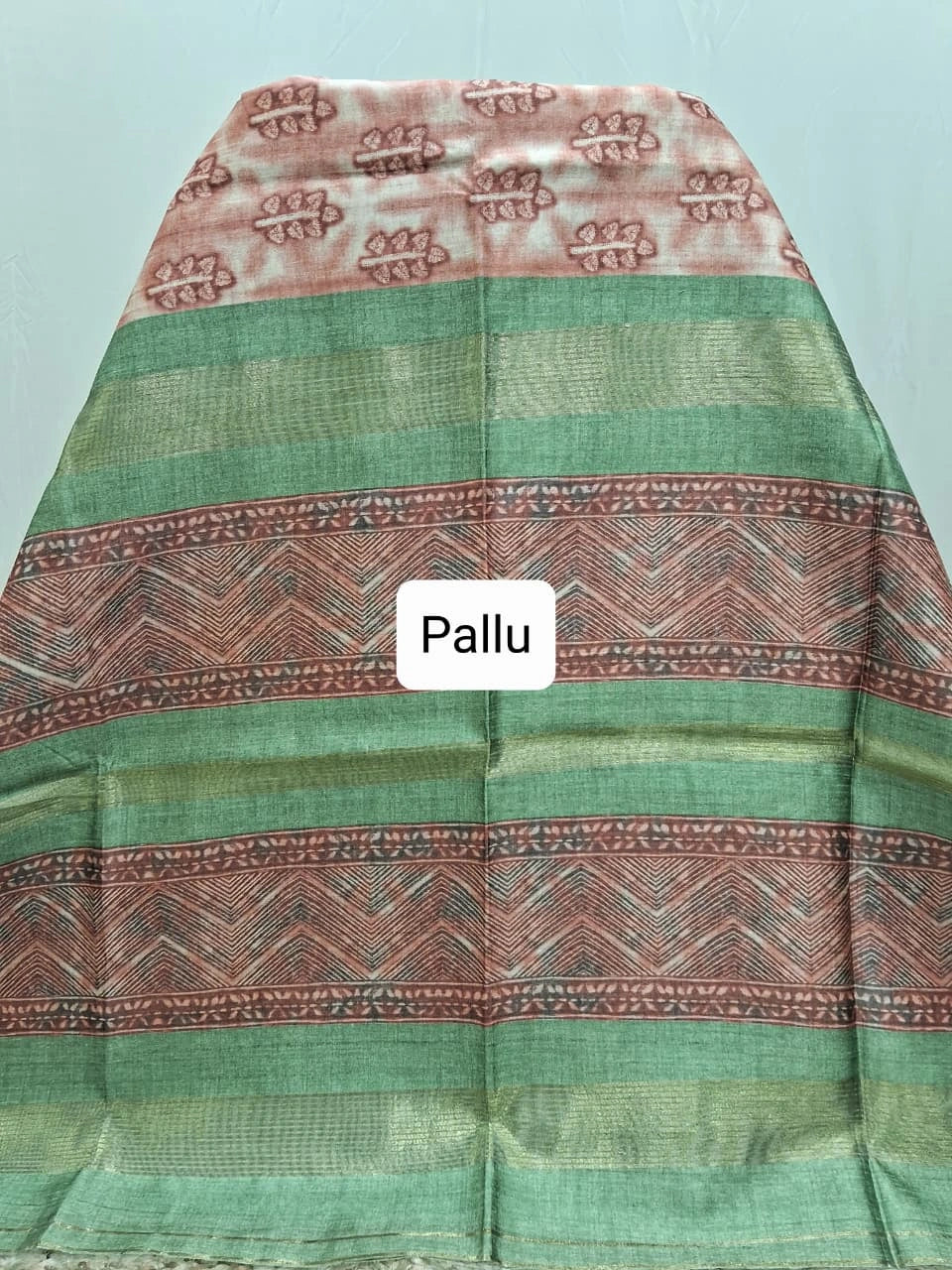 Cream Semi Tussar Saree Pallu