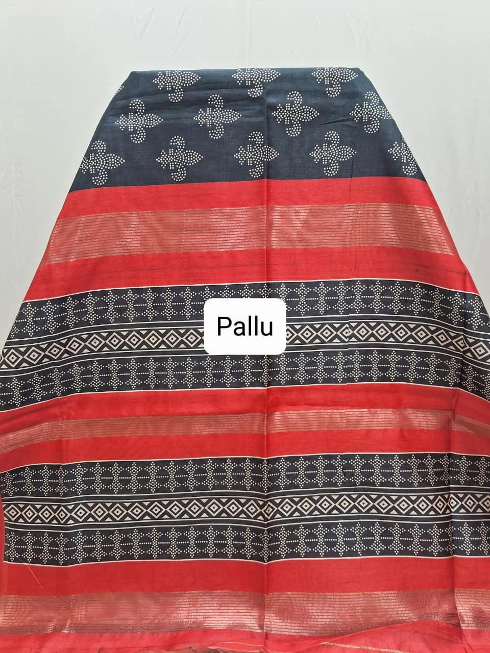 Festive Radiance Black Semi Tussar Saree Pallu