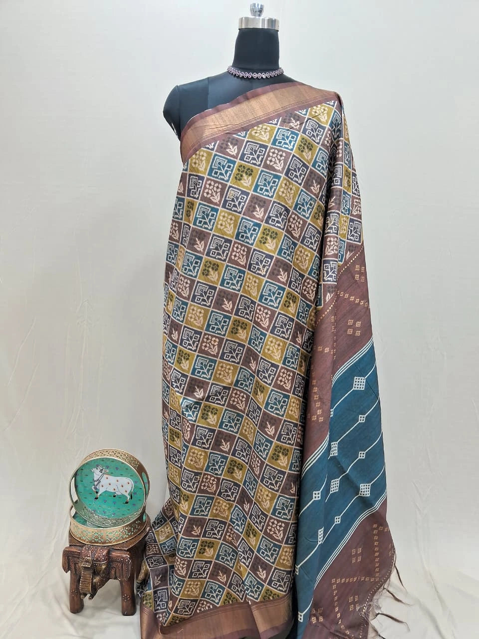 Chocolate Brown Tussar saree