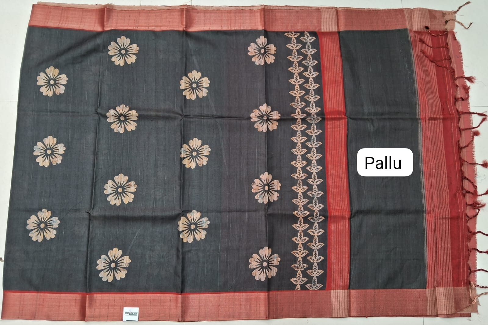 Black Tussar Saree  Pallu