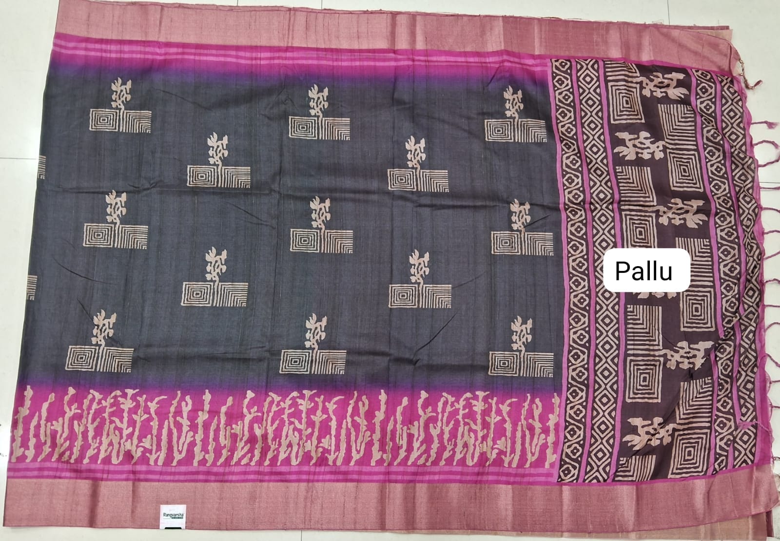 Black Tussar Saree  Pallu