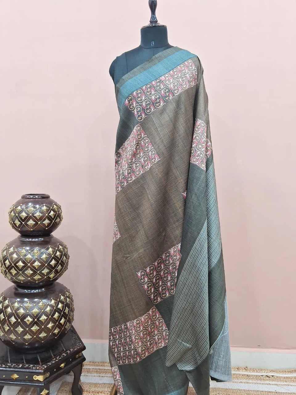 Brown Shaded and Black Gicha Tussar Saree