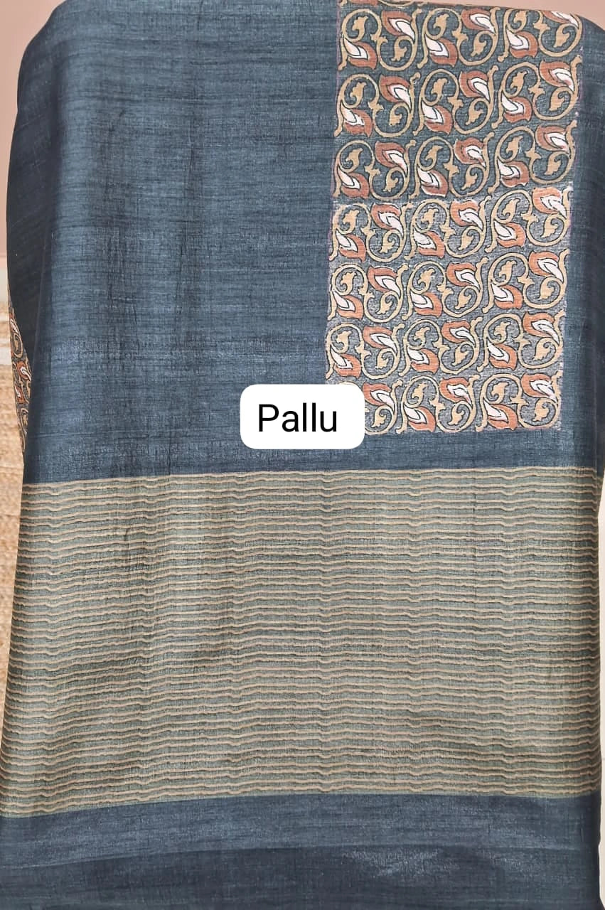 Blue Shaded Gicha Tussar Saree pallu