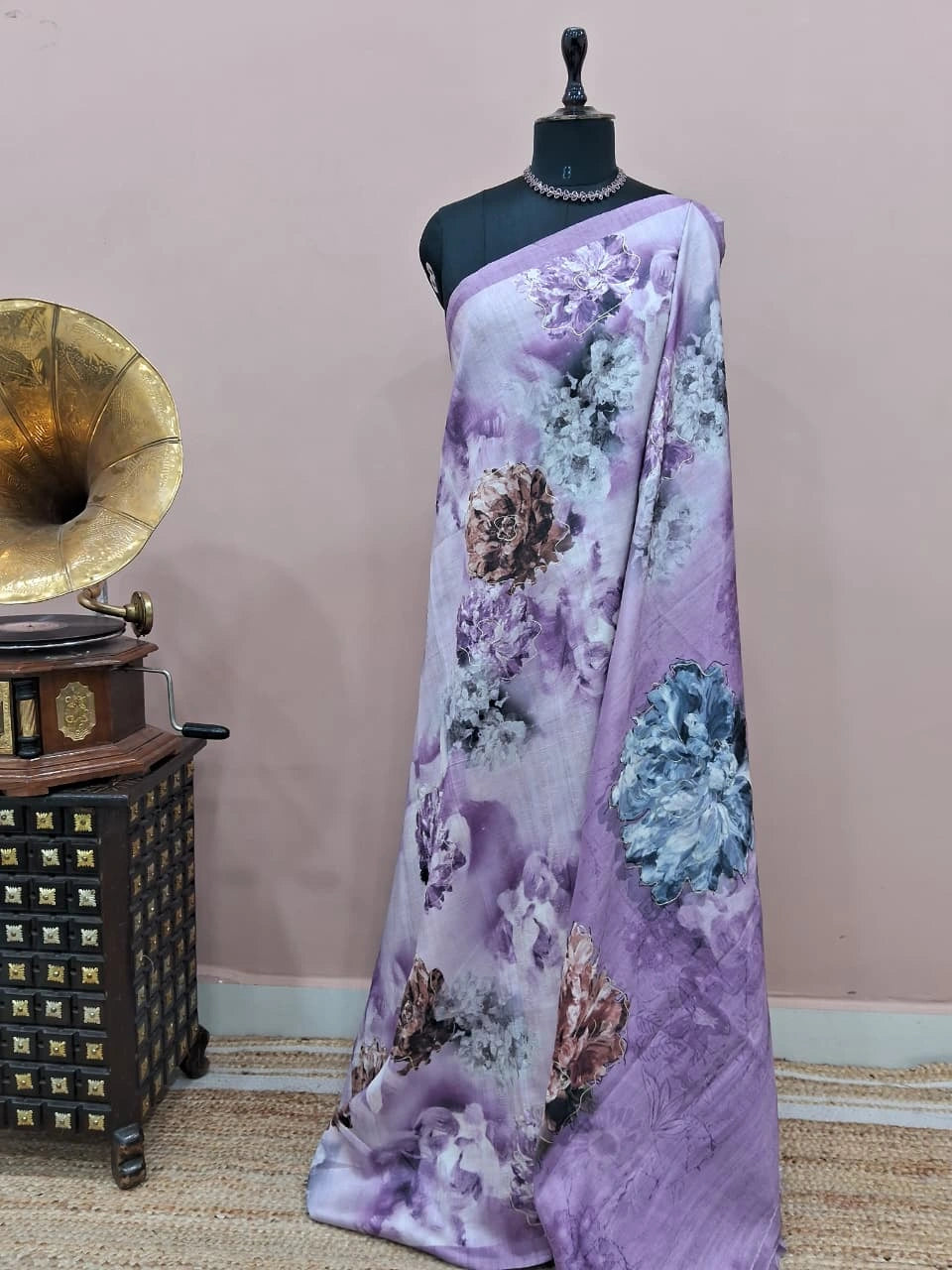 Off-White Pure Gicha Tussar Saree