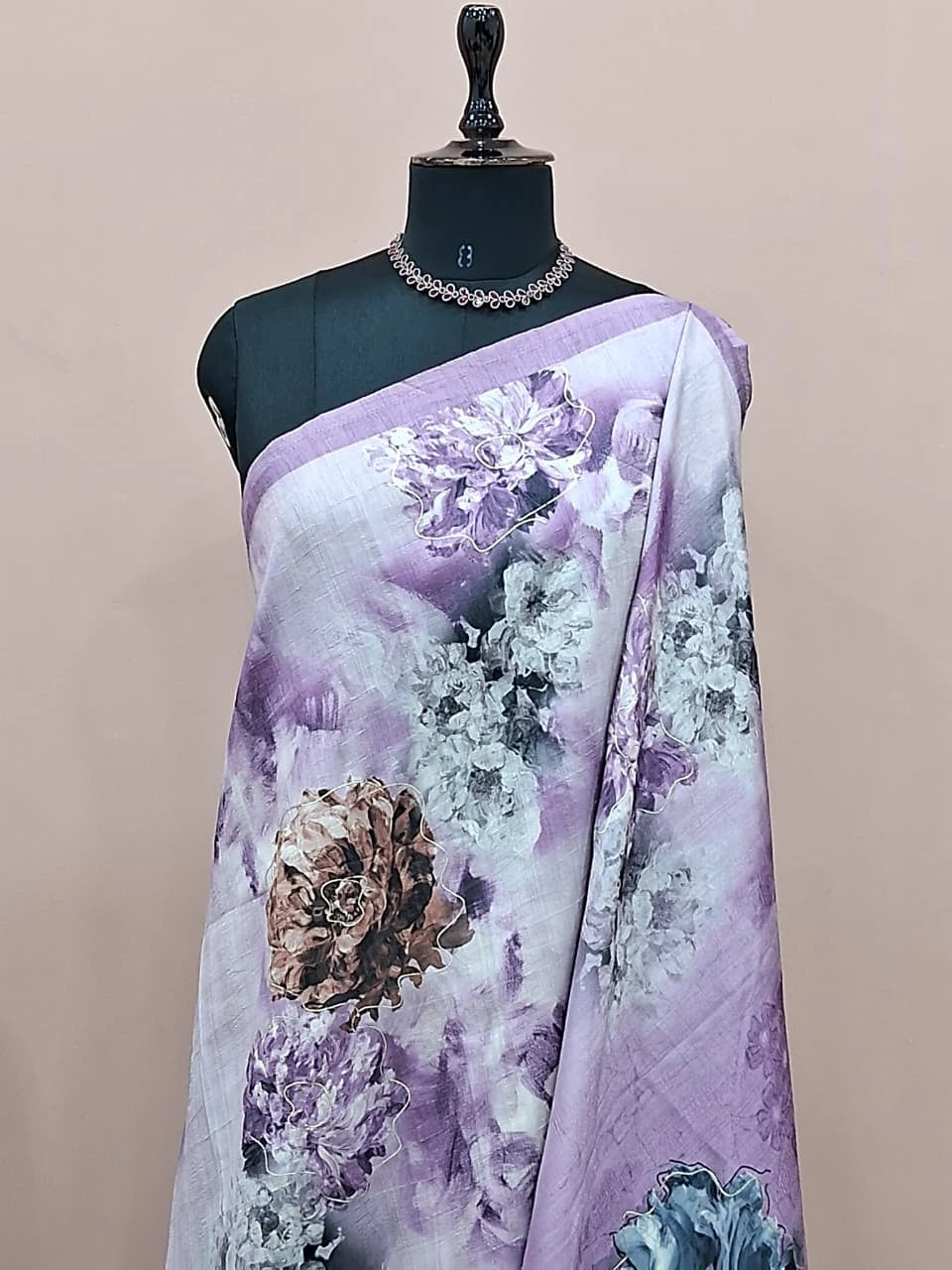 Off-White Pure Gicha Tussar Saree 1
