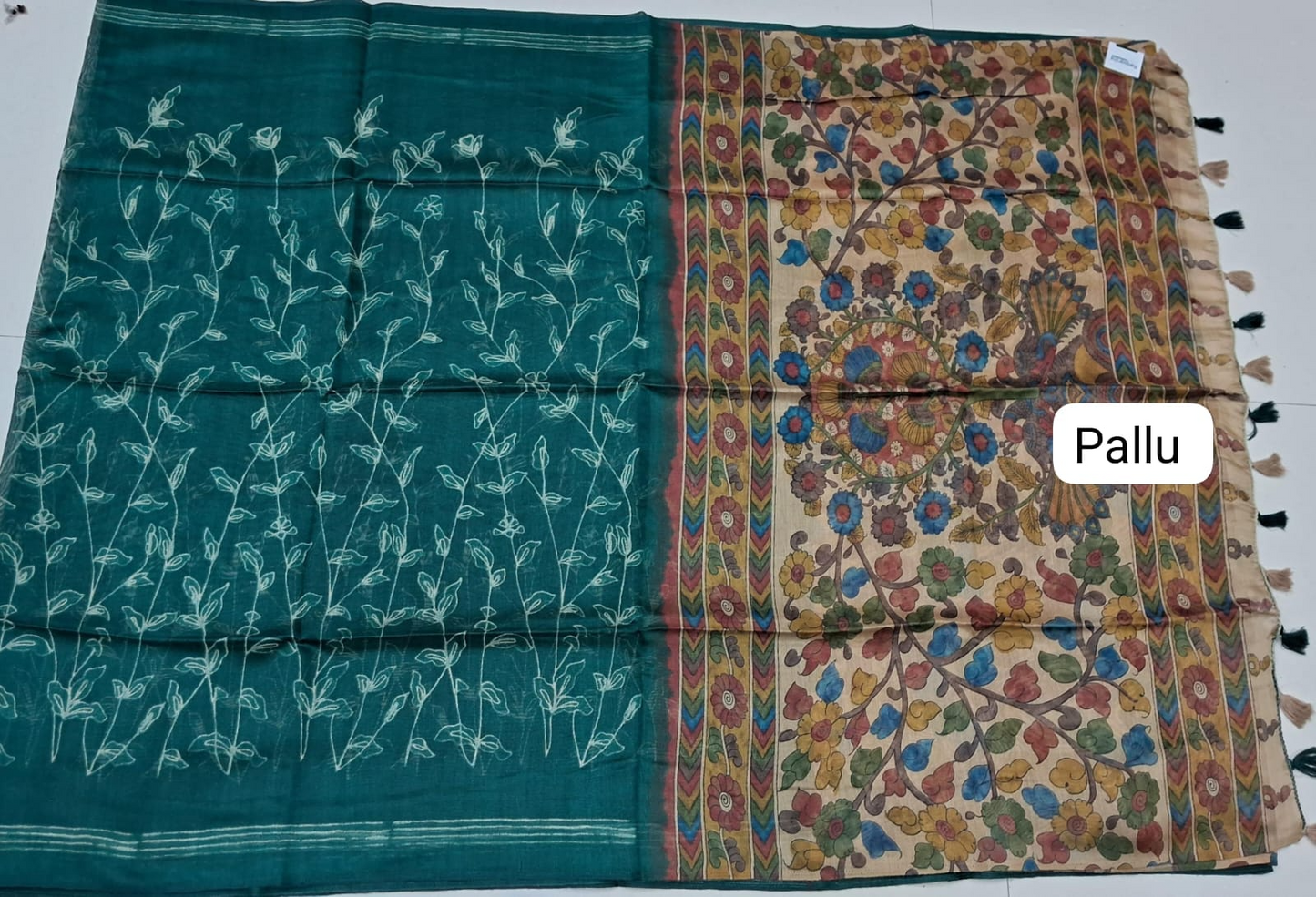 Green Semi Tussar Saree Pallu