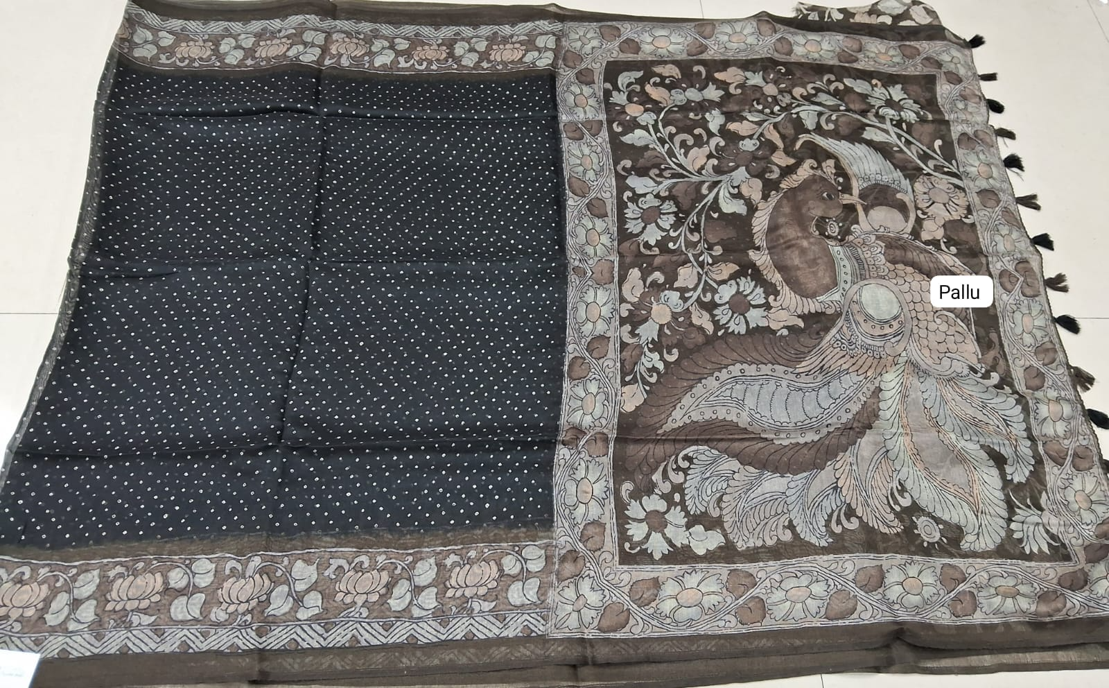 Black Semi Tussar Saree Pallu