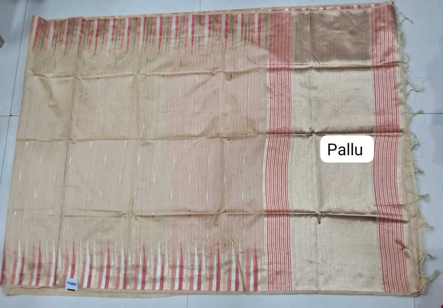 Cream Woven Tussar Saree pallu