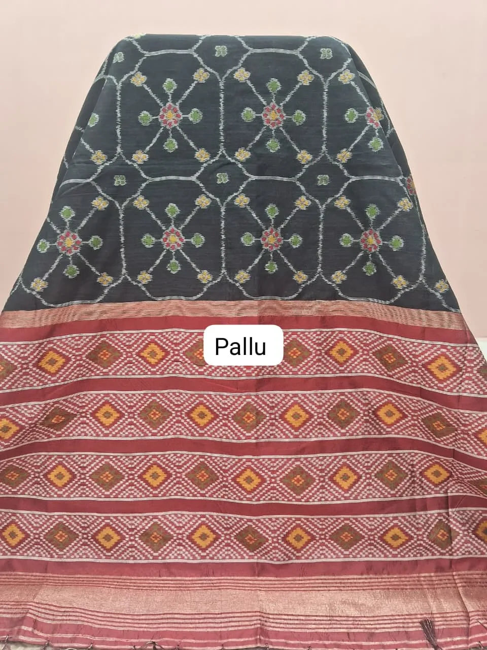 Black Tussar Saree Pallu