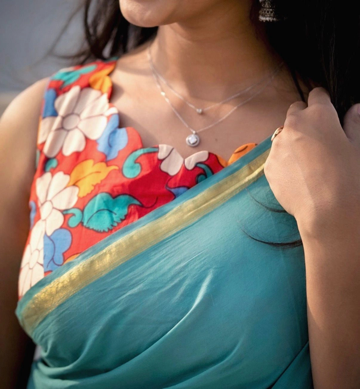 Teal Blue Plain Mulmul Zari Cotton Saree 4