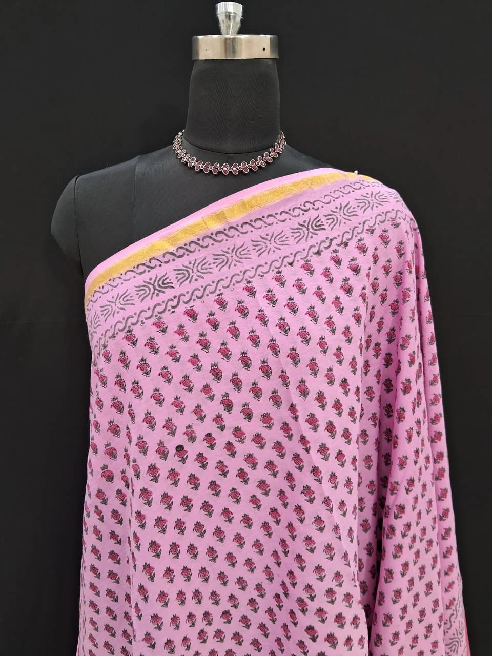 Melon Pink Mulmul Zari Cotton Saree 1