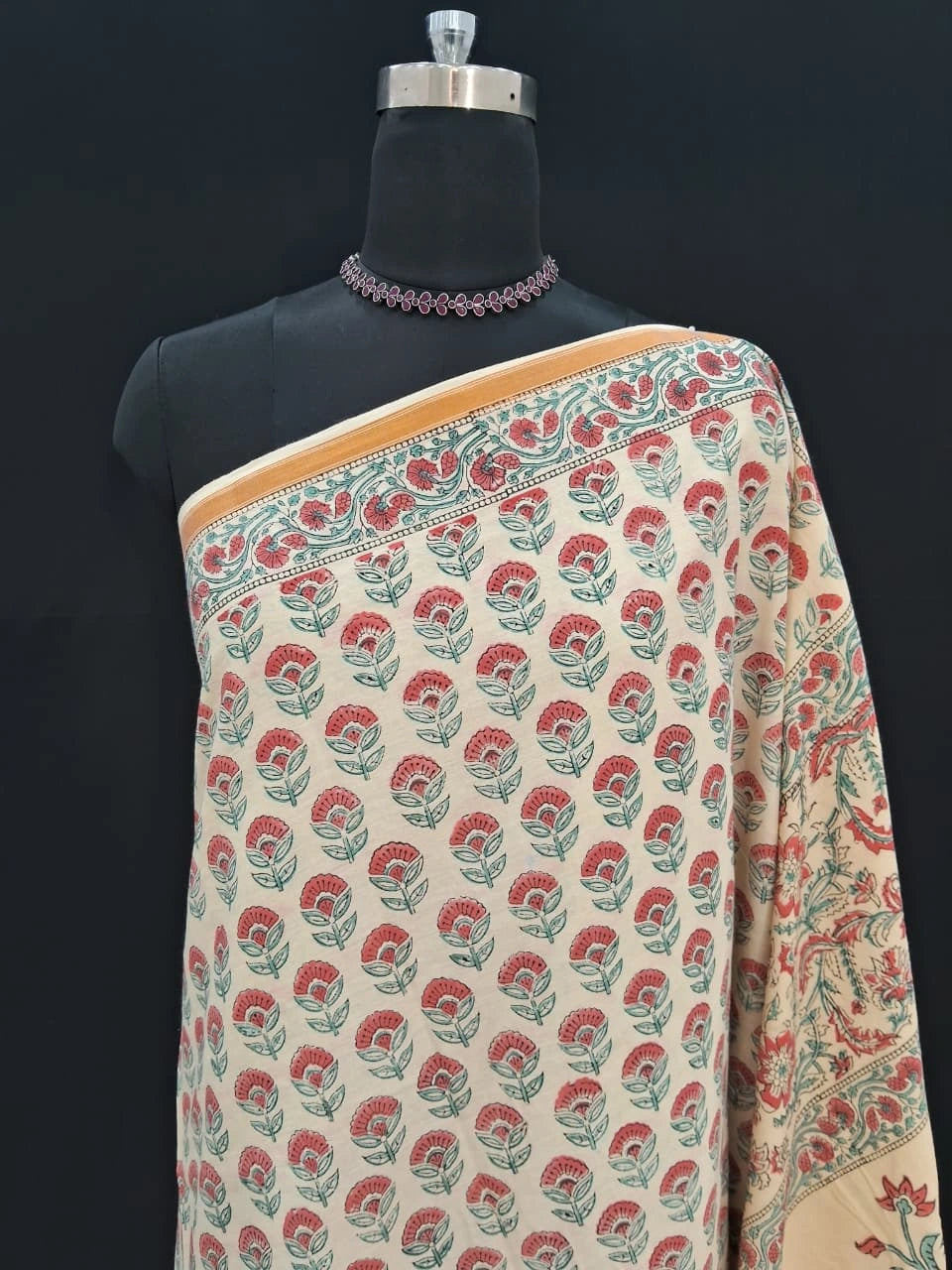 Beige Mulmul Zari Cotton Saree 1