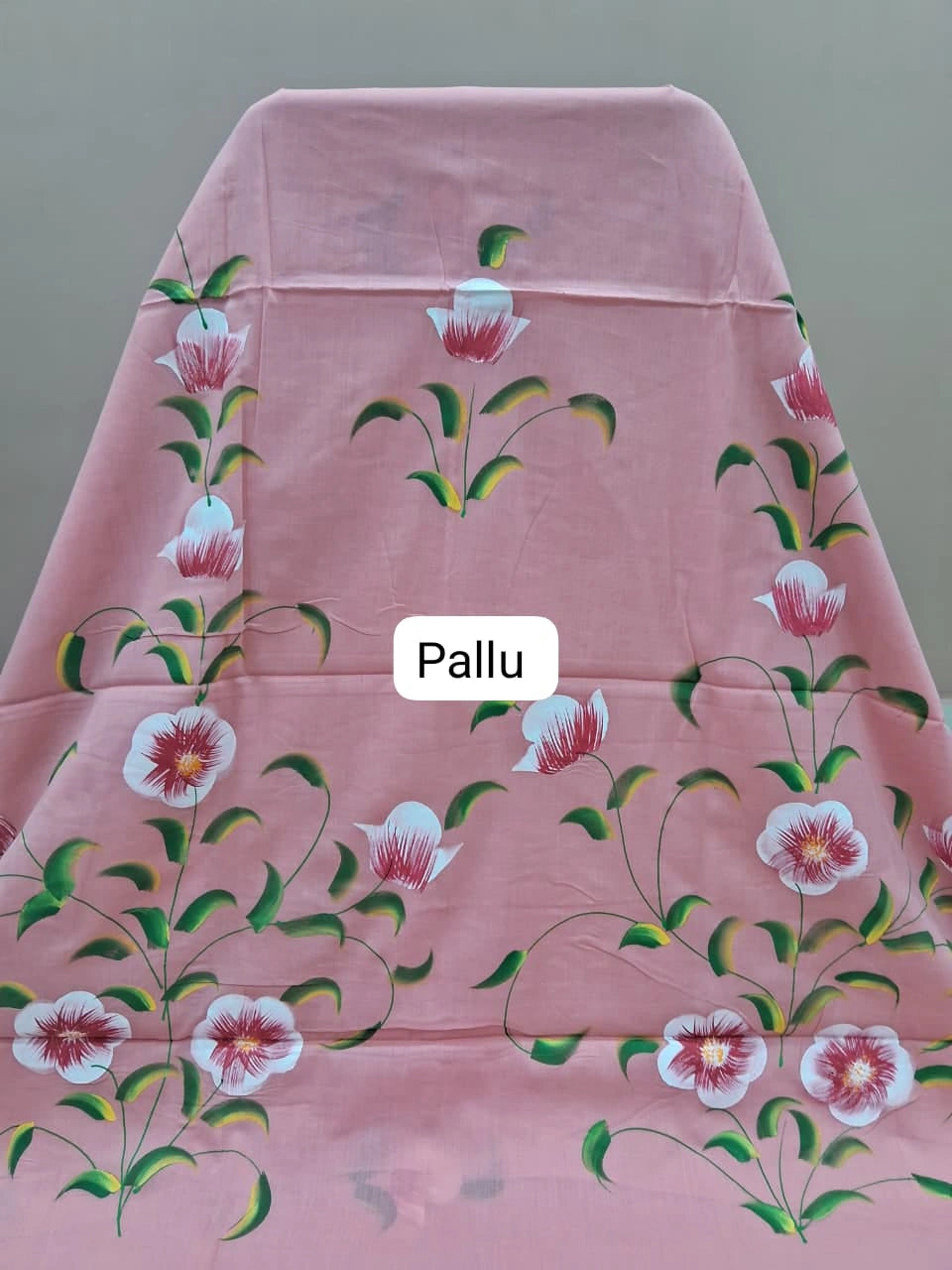 Light peach mulmul zari cotton saree pallu