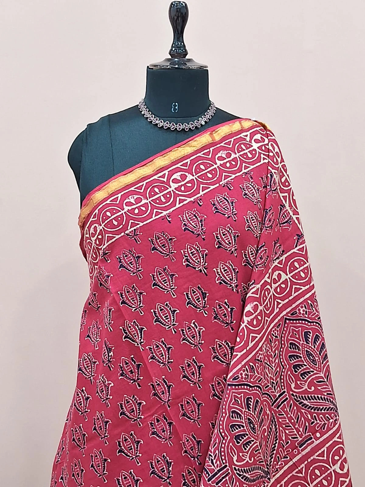 Red Mulmul Zari Cotton Saree 1