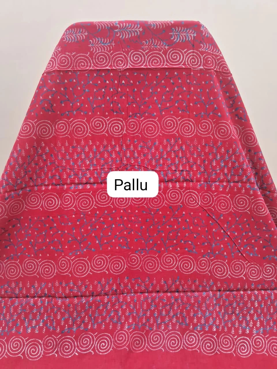 Red Mulmul Zari Cotton Saree pallu