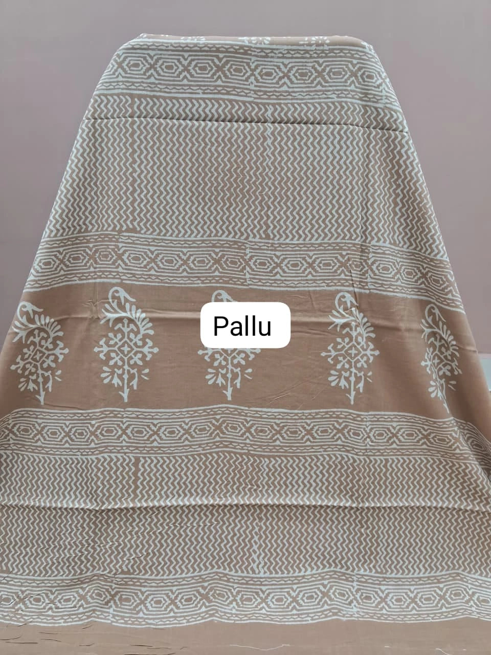 Beige Mulmul Zari Cotton Saree pallu
