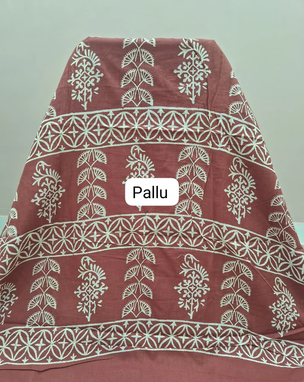 Chocolate Brown Mulmul Zari Cotton Saree pallu