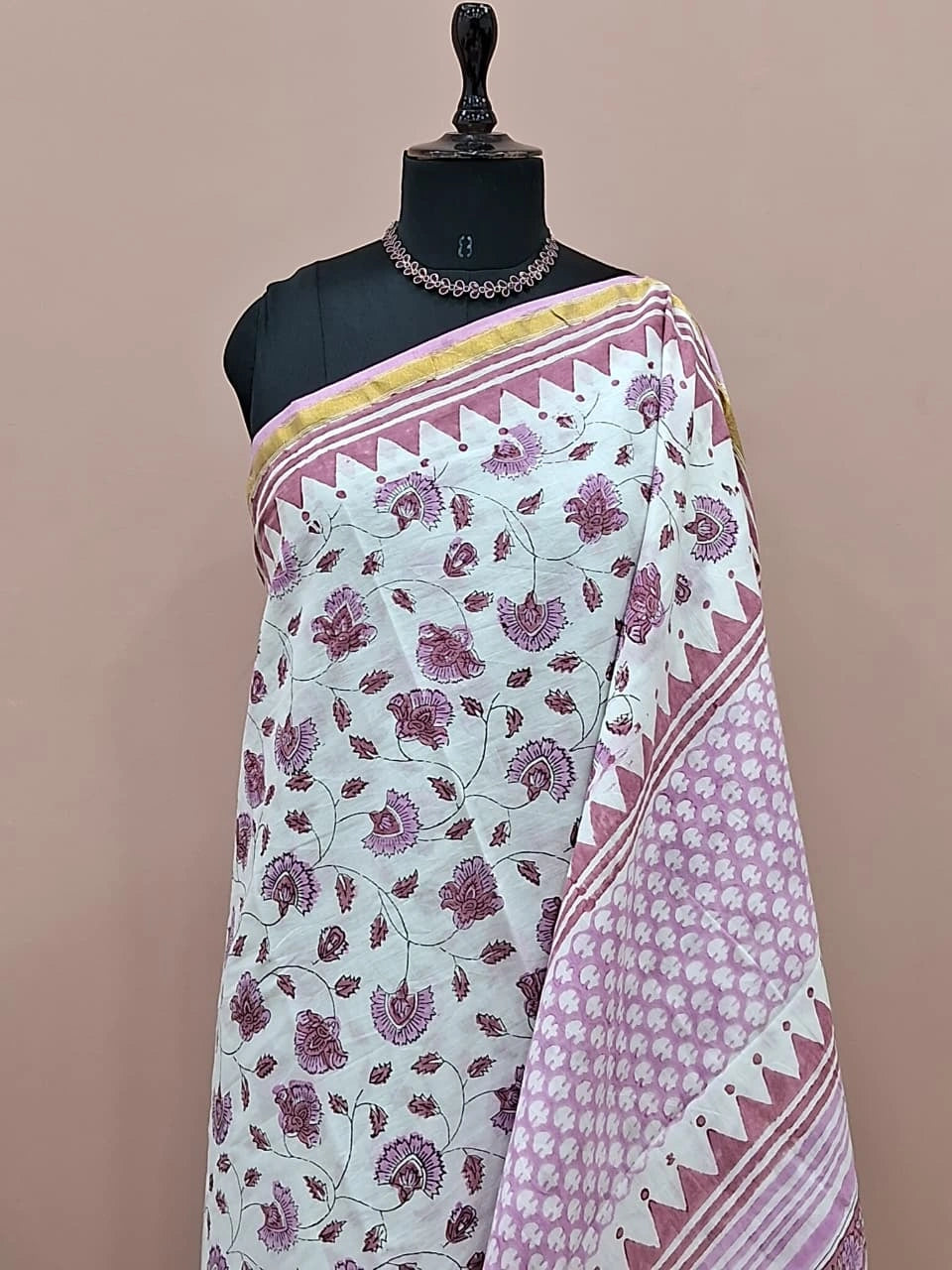 White mulmul zari cotton saree 1