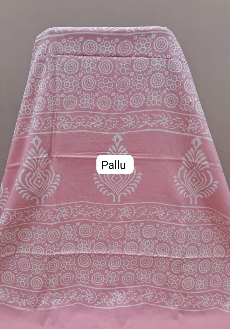 Light peach mulmul zari cotton saree pallu