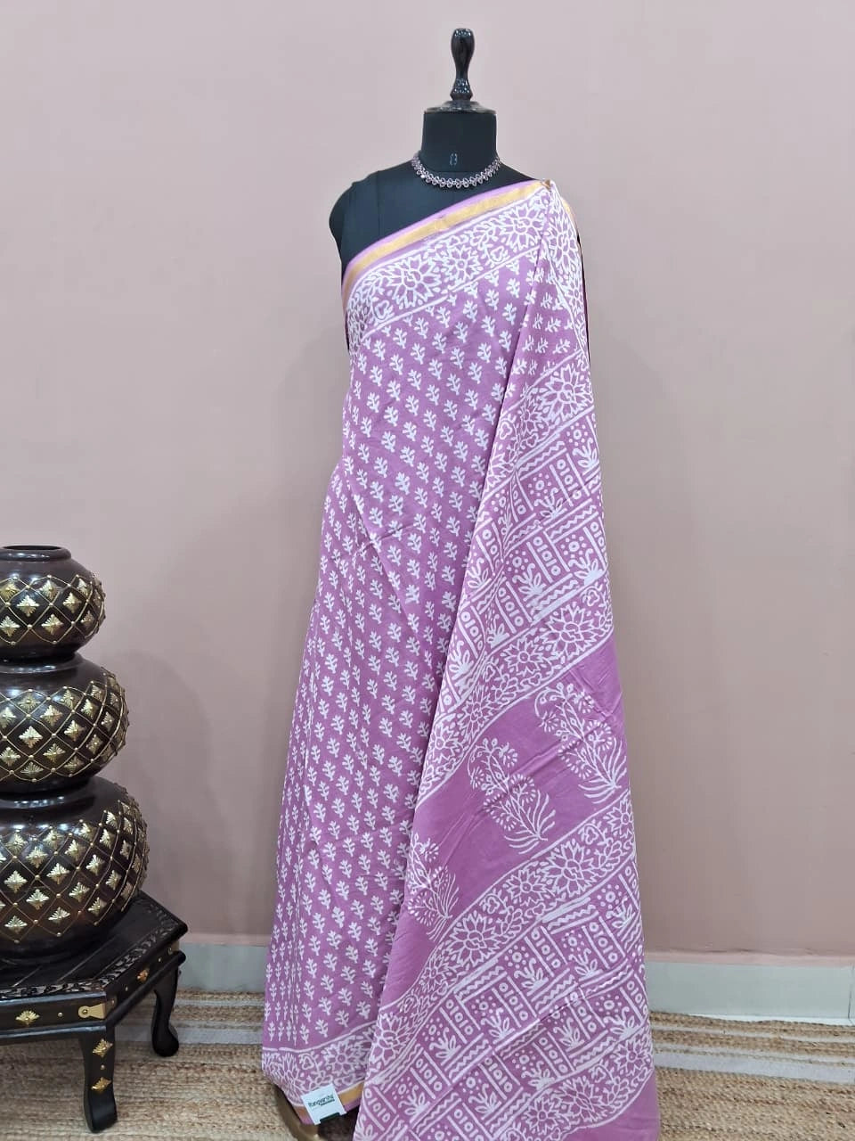 A raspberry pink mulmul zari cotton saree 