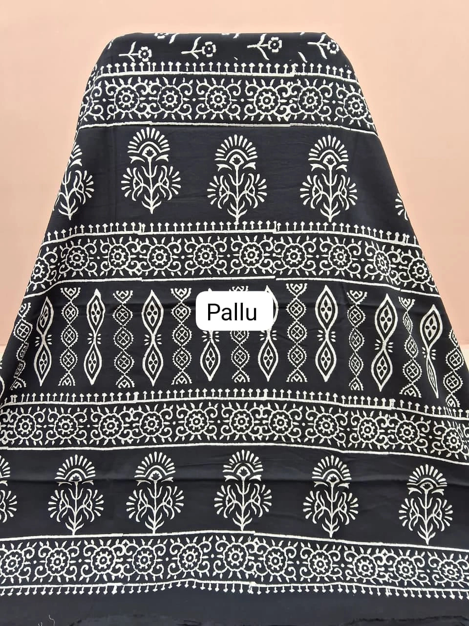 Black mulmul zari cotton saree pallu