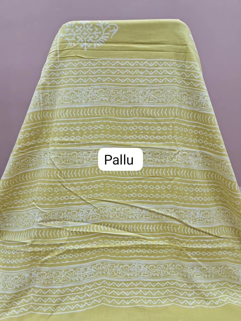 Light yellow mulmul zari cotton saree pallu