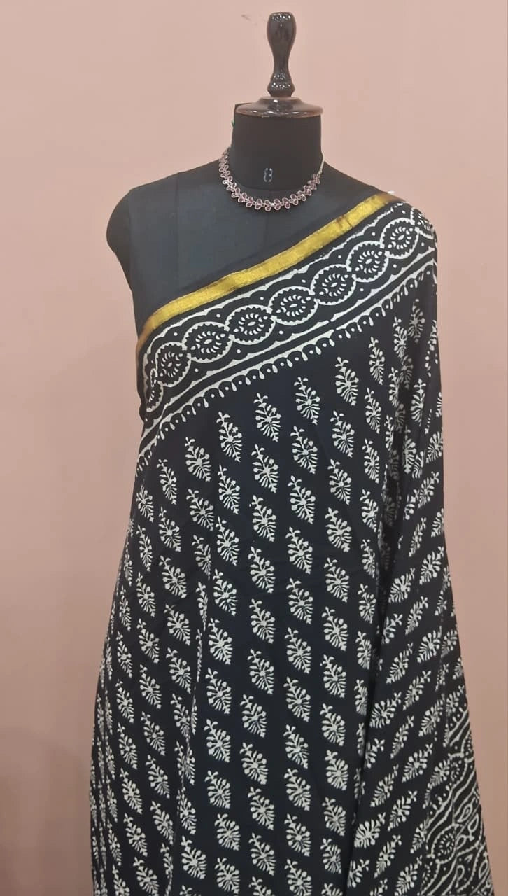 Pure Black Mulmul Zari Cotton Saree 1