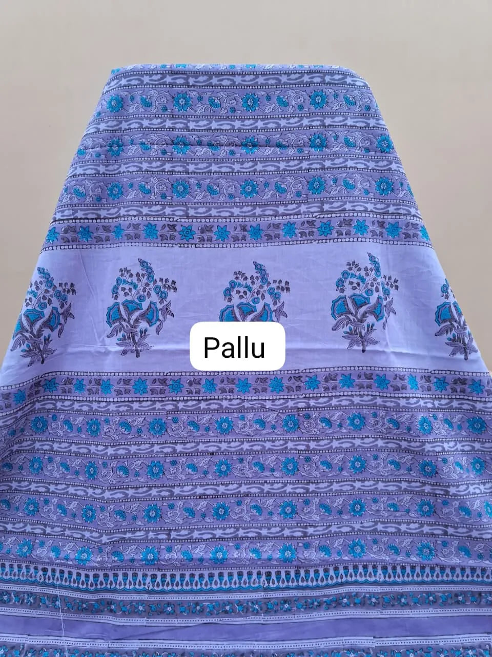 Lavender Mulmul Zari Cotton Saree pallu